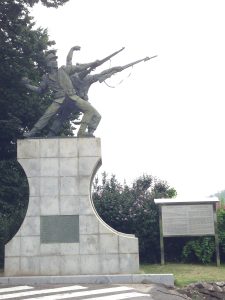 Image 3: Bronze statue standing at the Nakdong River Victory Memorial Hall in Daegu, South Korea.