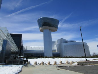 国立航空宇宙博物館　ウドバー・ハジー・センター